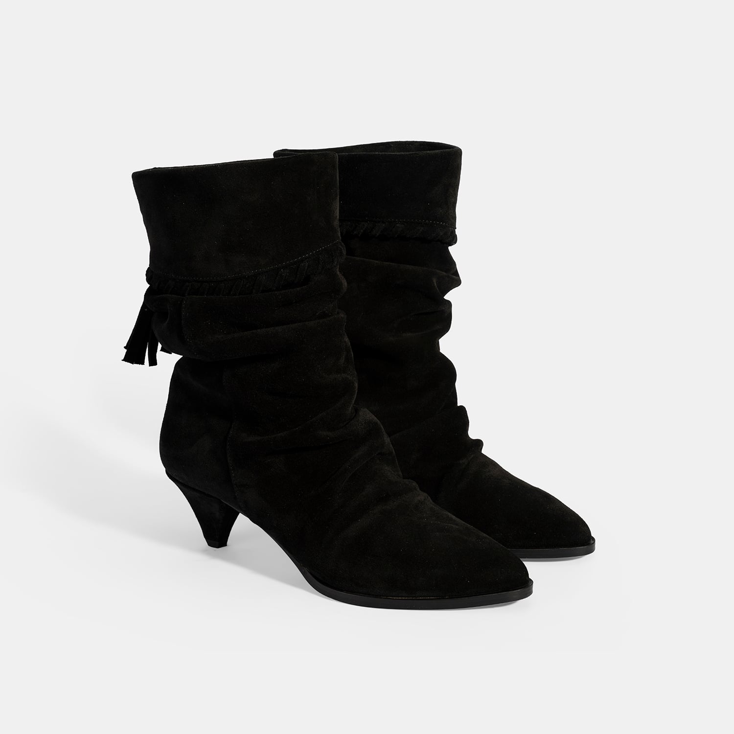  Kadın Siyah Püskül Detaylı Süet Topuklu Bot