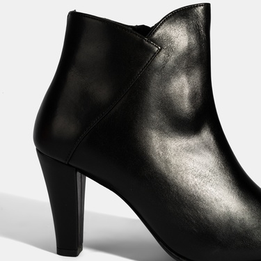  Kadın Siyah DesaComfort Deri Topuklu Chelsea Bot