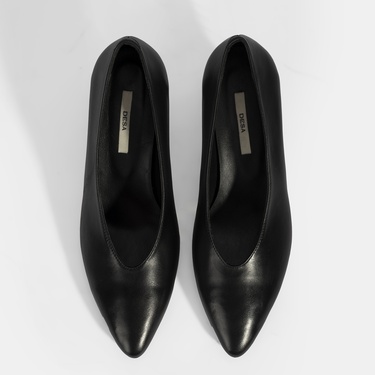  Kadın Siyah Klasik Topuklu Deri Ayakkabı