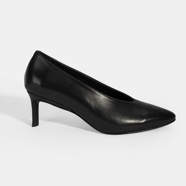  Kadın Siyah Klasik Topuklu Deri Ayakkabı