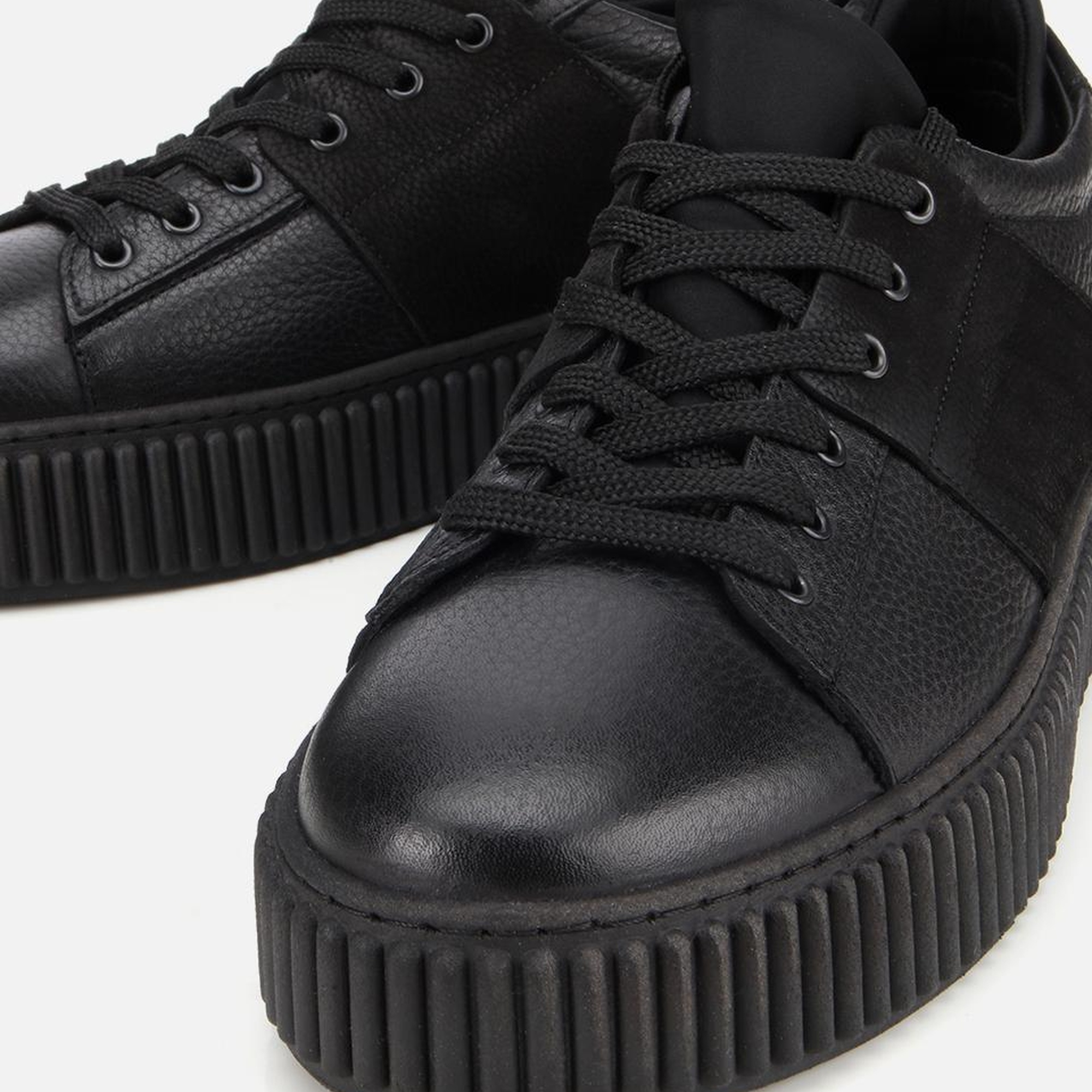 Erkek Deri Siyah Yüksek Tabanlı Spor Ayakkabı