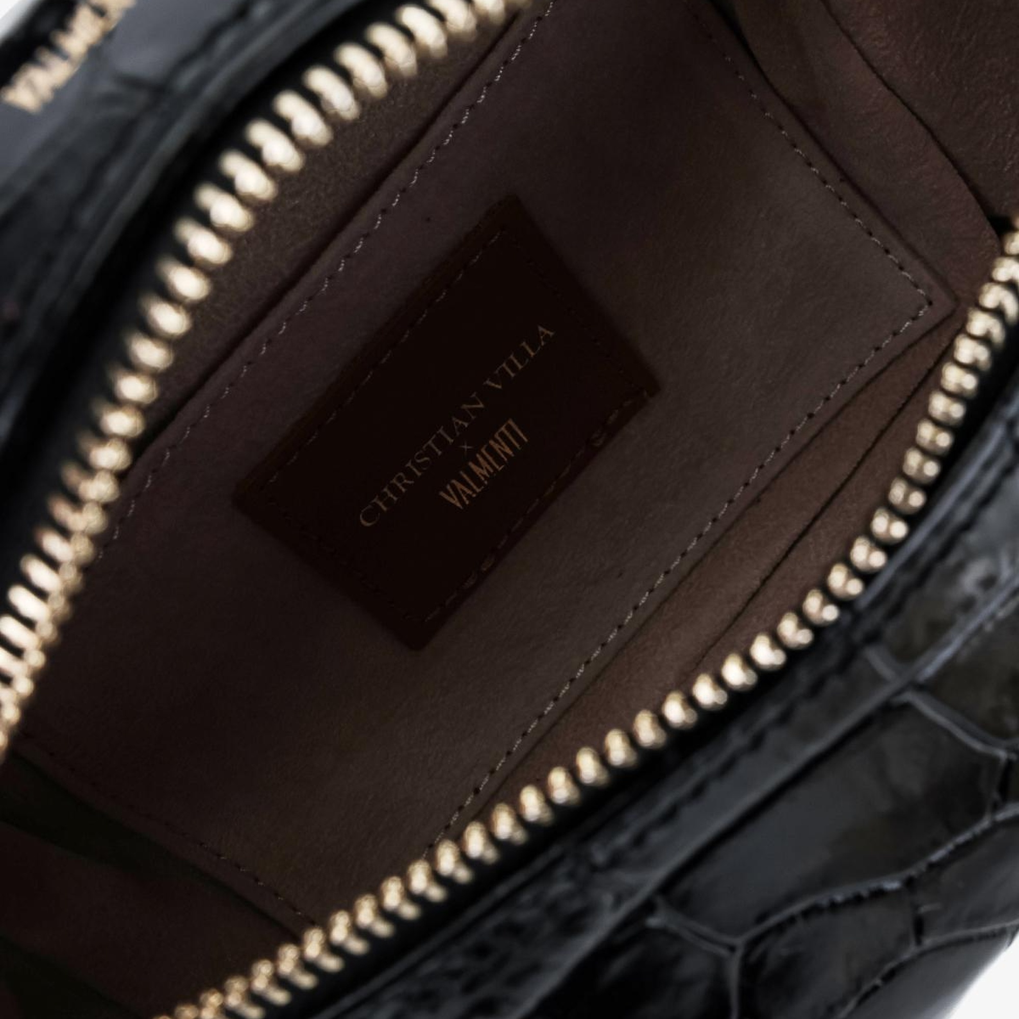 Valmenti Kadın Hakiki Deri Siyah Postacı Çanta