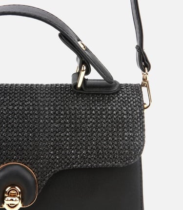  Kadın Siyah Hasır Detaylı Omuz Çantası