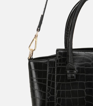  Kadın Siyah Omuz Çantası