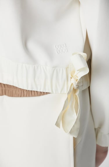  Network Kadın Kırık Beyaz Çıtçıt Detaylı Sweatshirt