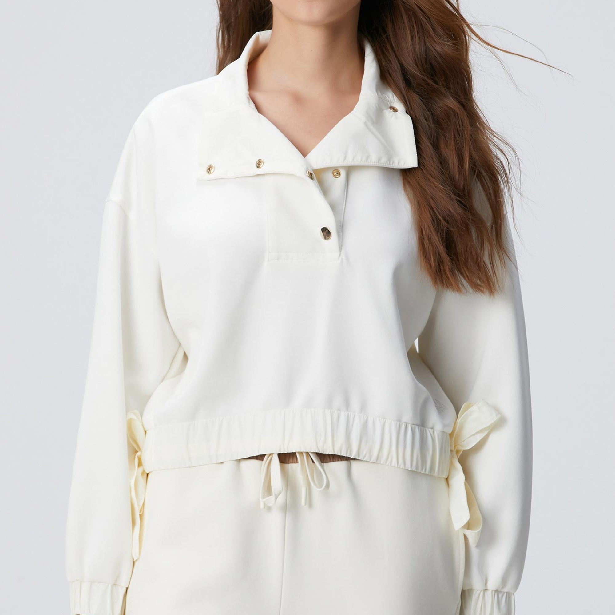 Network Kadın Kırık Beyaz Çıtçıt Detaylı Sweatshirt