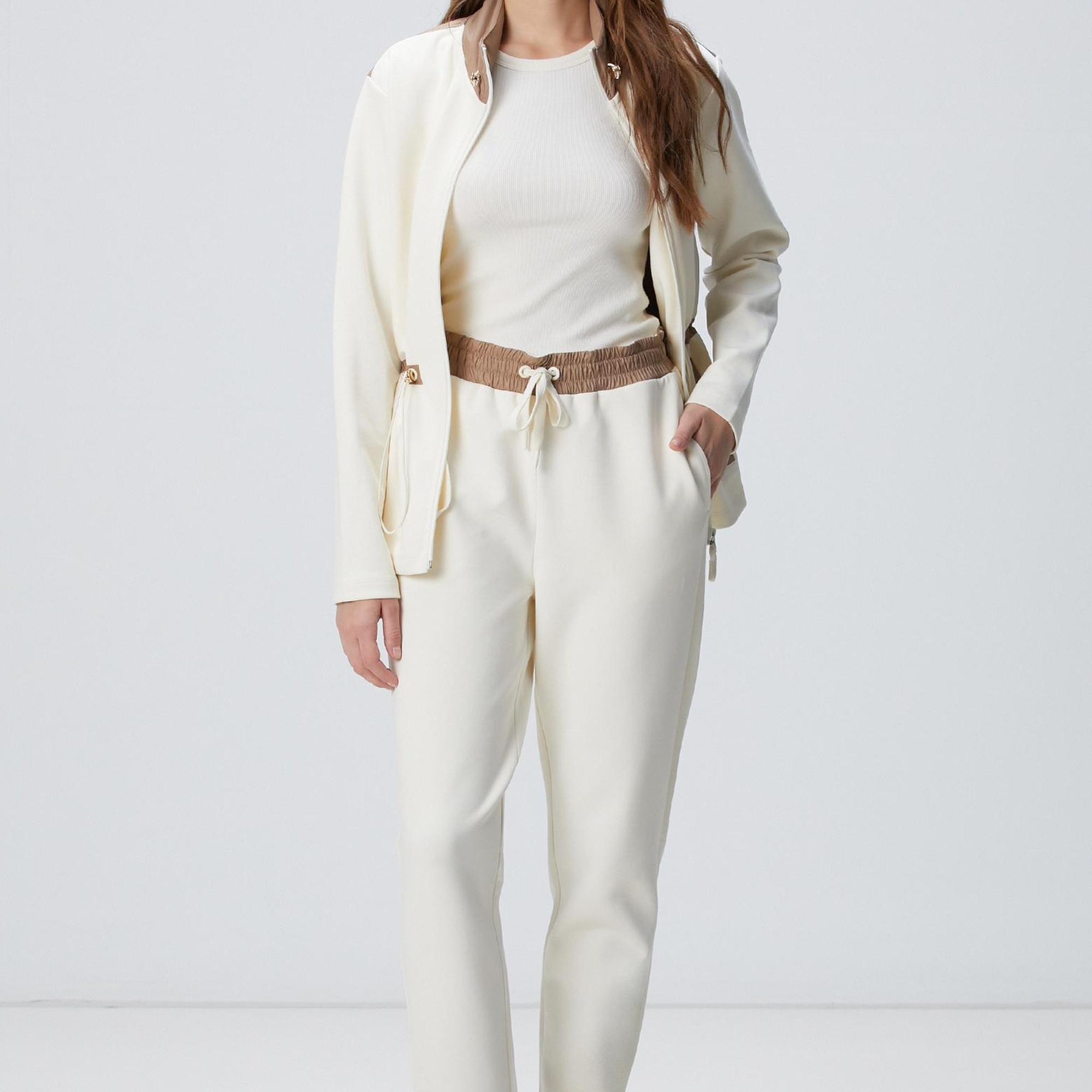 Network Kadın Kırık Beyaz N-Tech Dokuma Garnili Örme Eşofman