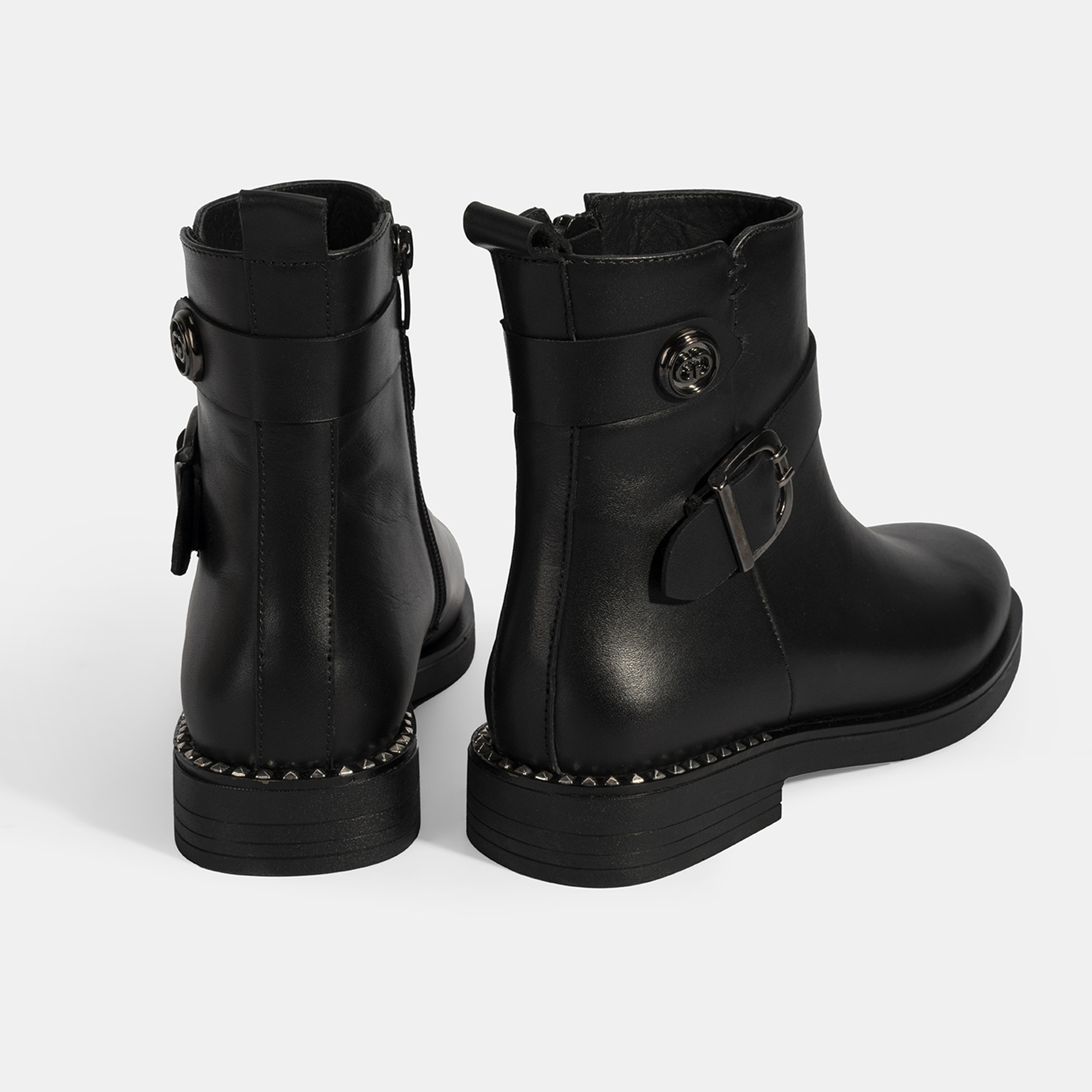 Kadın Siyah Metal Toka Detaylı Deri Bot