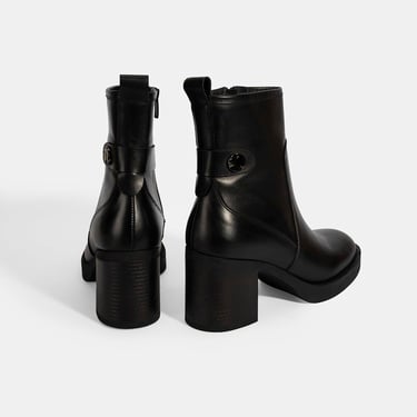  Kadın Siyah Kalın Topuklu Deri Bot