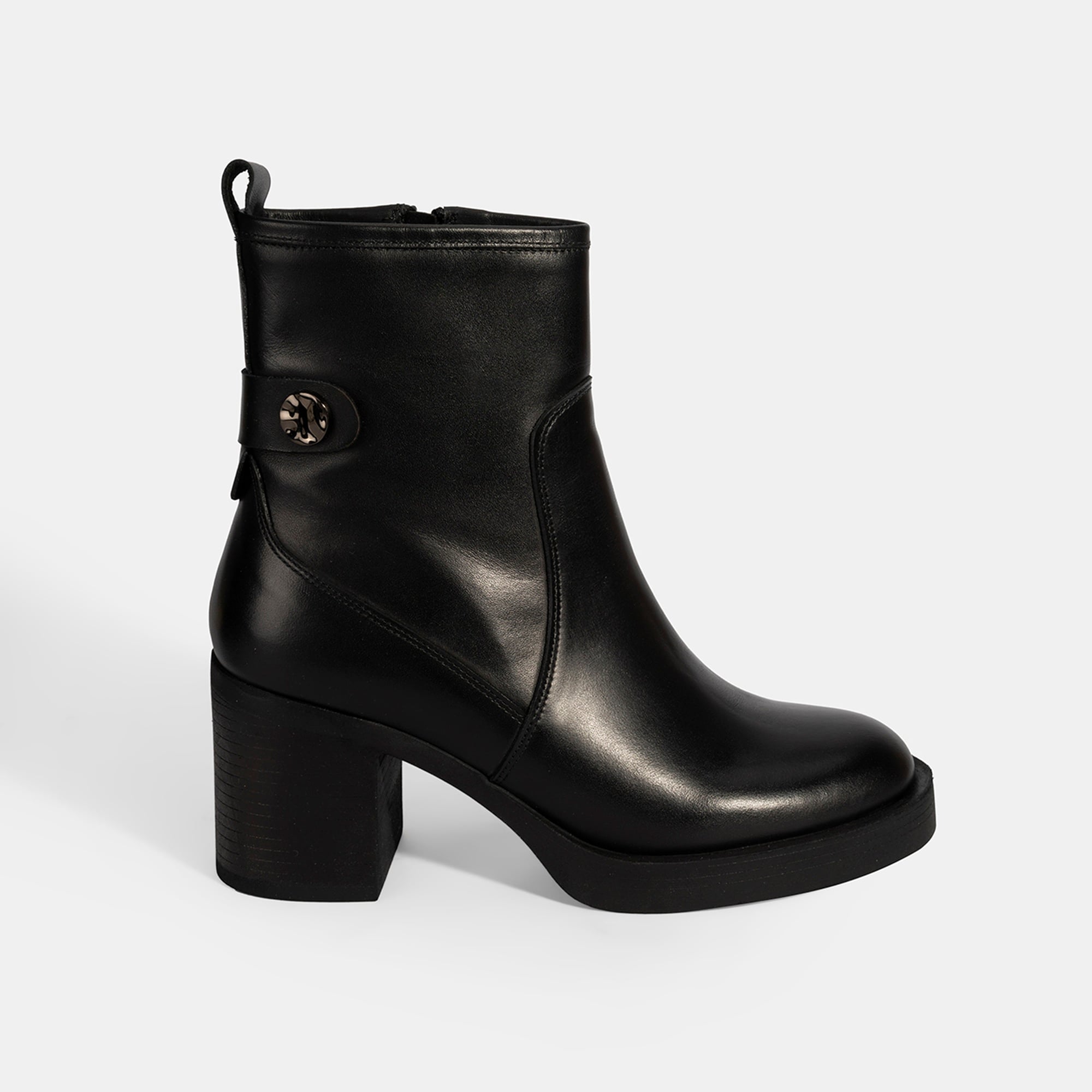 Kadın Siyah Kalın Topuklu Deri Bot