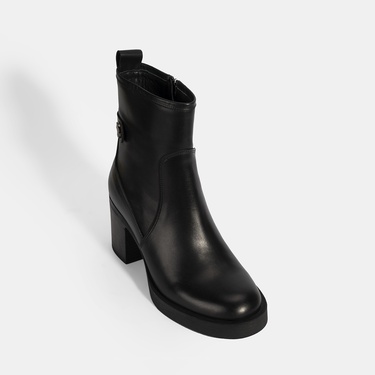  Kadın Siyah Kalın Topuklu Deri Bot