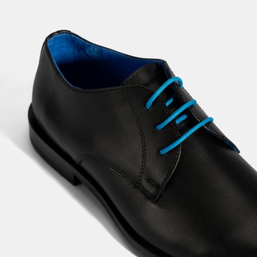  Kadın Siyah Mavi Bağcık Detaylı Deri Klasik Ayakkabı