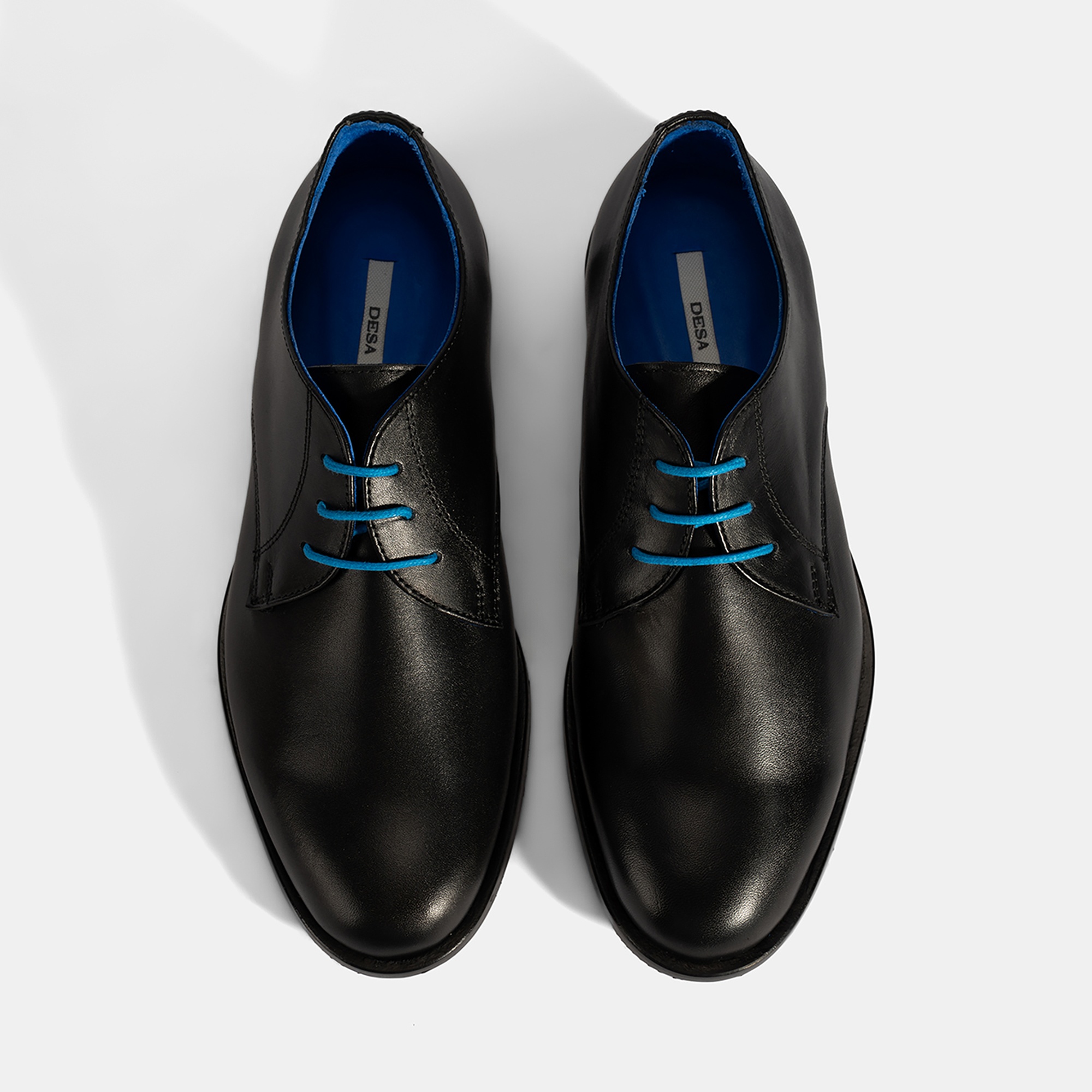 Kadın Siyah Mavi Bağcık Detaylı Deri Klasik Ayakkabı