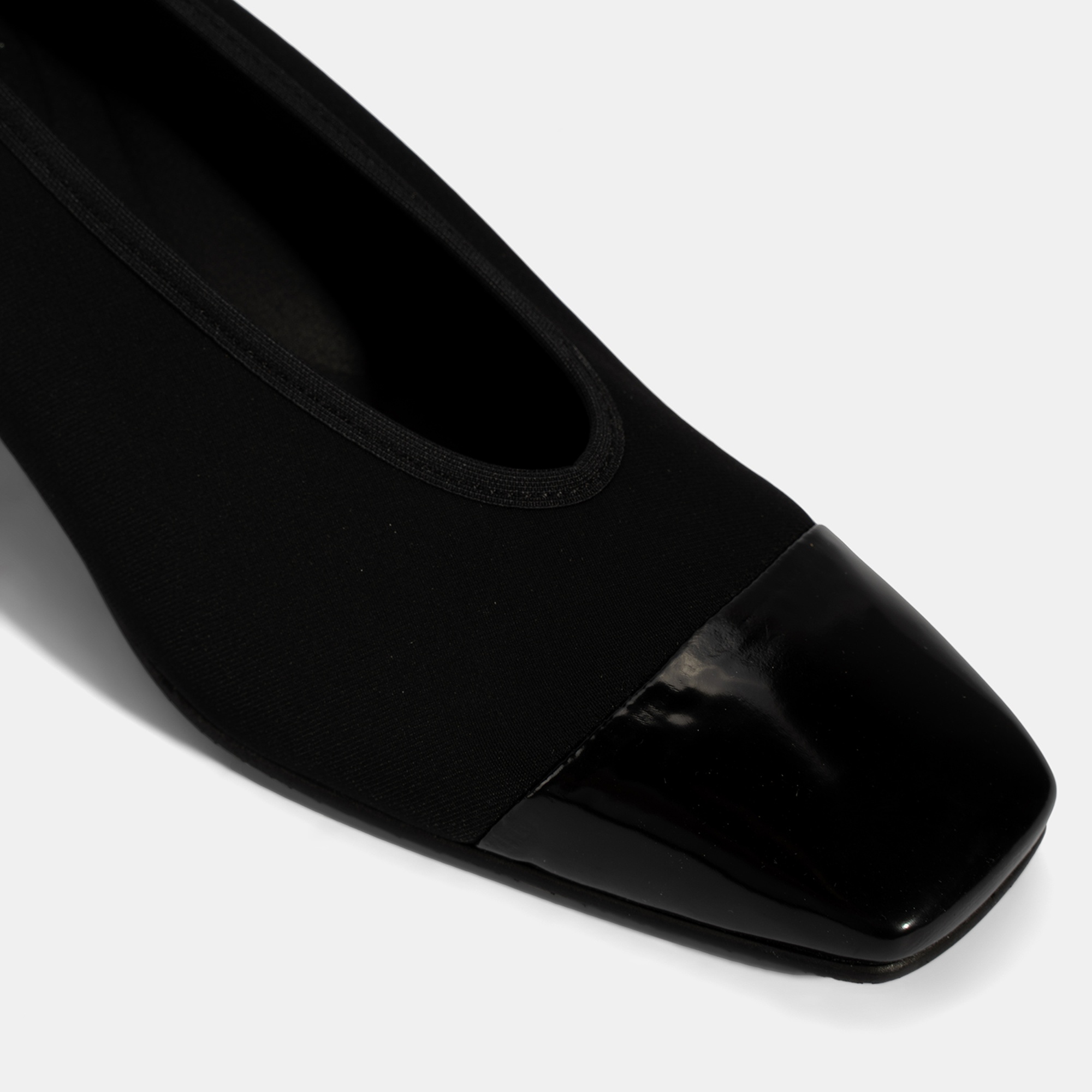 Kadın Siyah Kalın Topuklu Günlük Ayakkabı