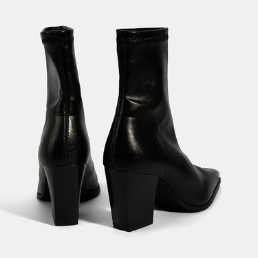  Kadın Siyah Metal Burun Detaylı Topuklu Stretch Bot