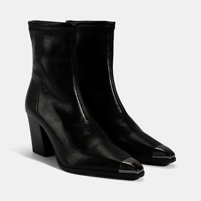  Kadın Siyah Metal Burun Detaylı Topuklu Stretch Bot