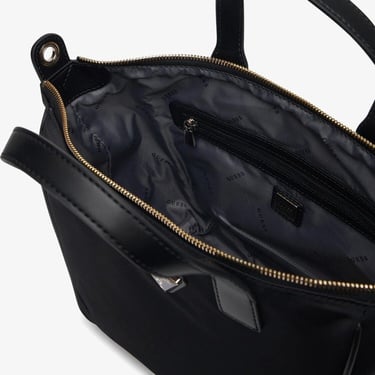  Guess Follie Kadın Siyah Seyahat Çantası