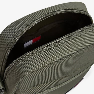 Tommy Hilfiger Essential Daily Reporter Erkek Yeşil Çapraz Çanta