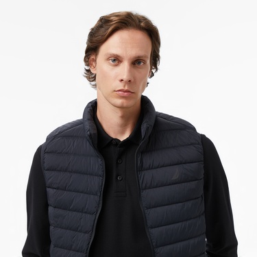  Nautica Erkek Siyah Su İtici Özellikli Yelek