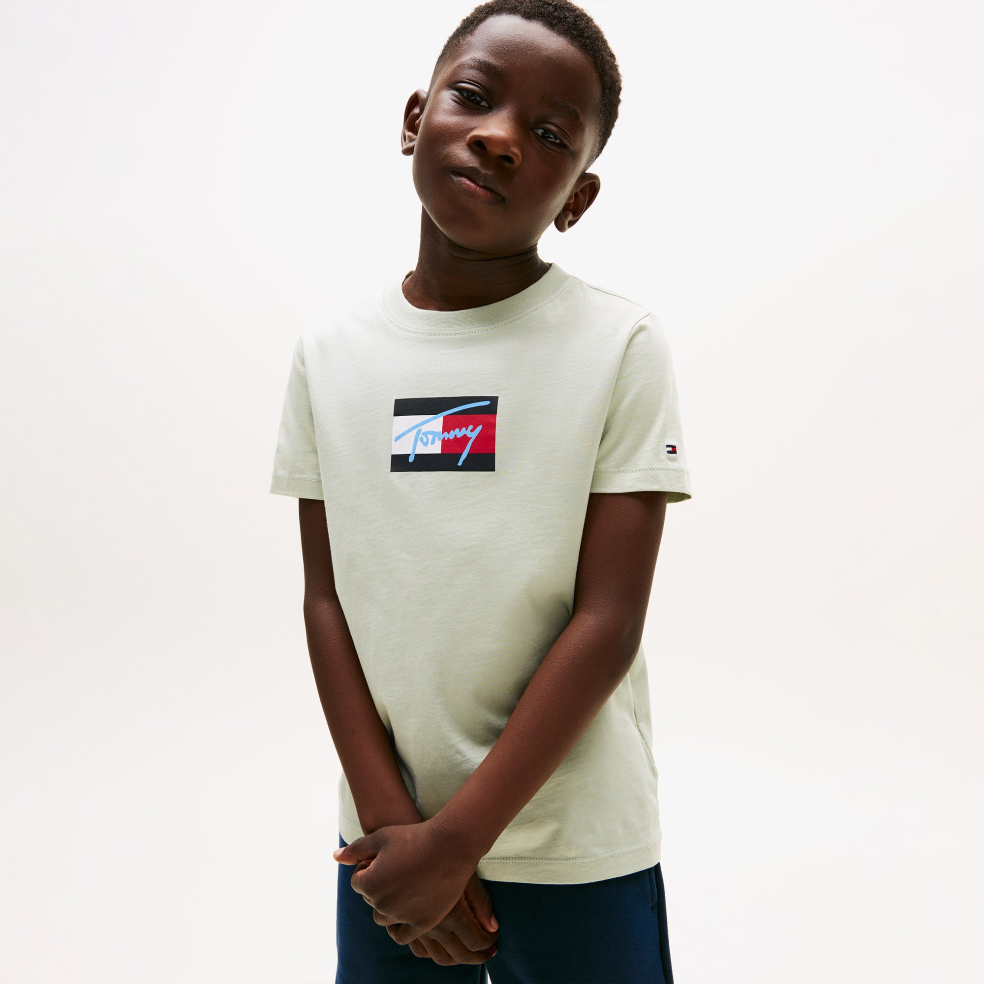  Tommy Hilfiger Script Flag Print Çocuk Yeşil T-Shirt