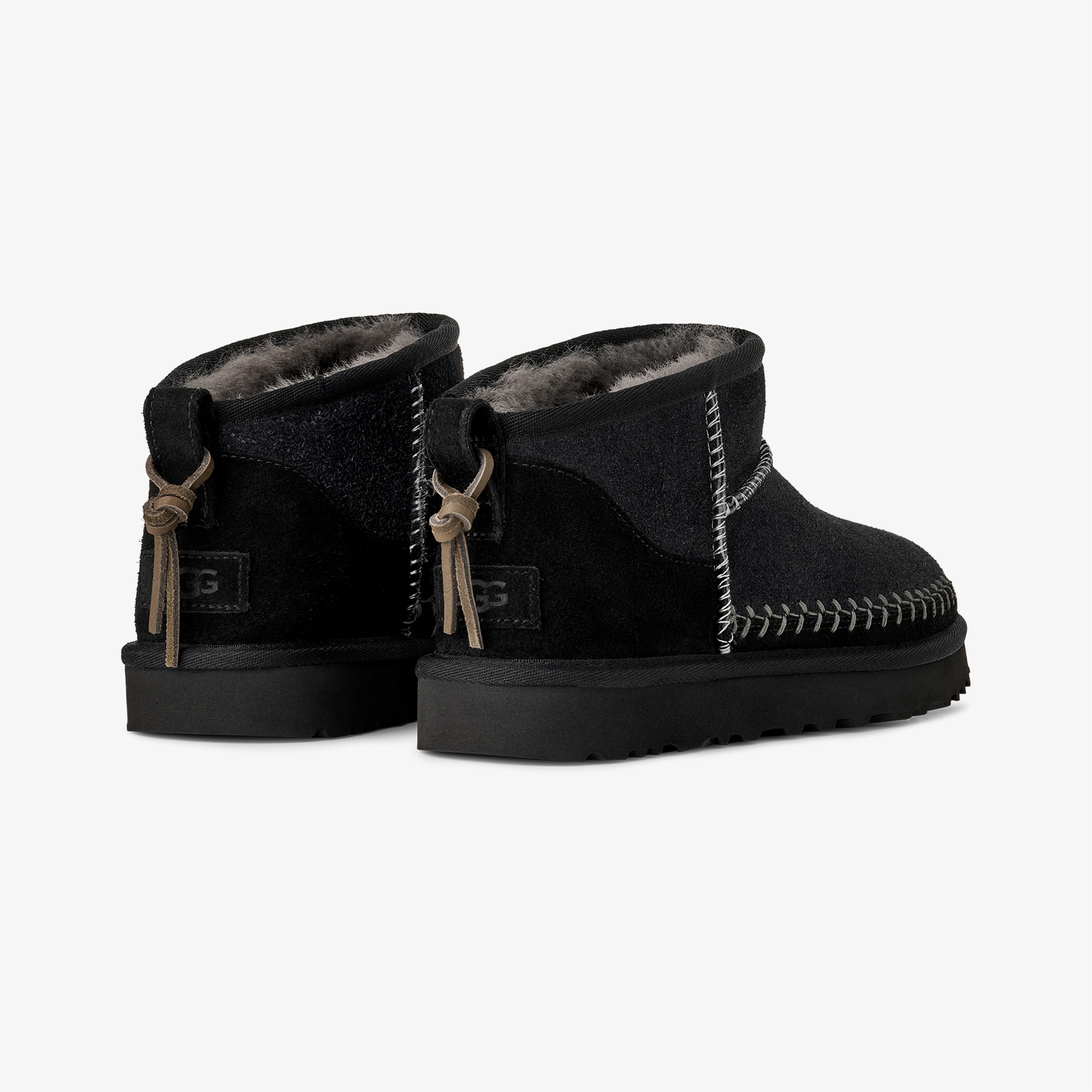 UGG Classic Ultra Mini Biarritz Kadın Siyah Bot