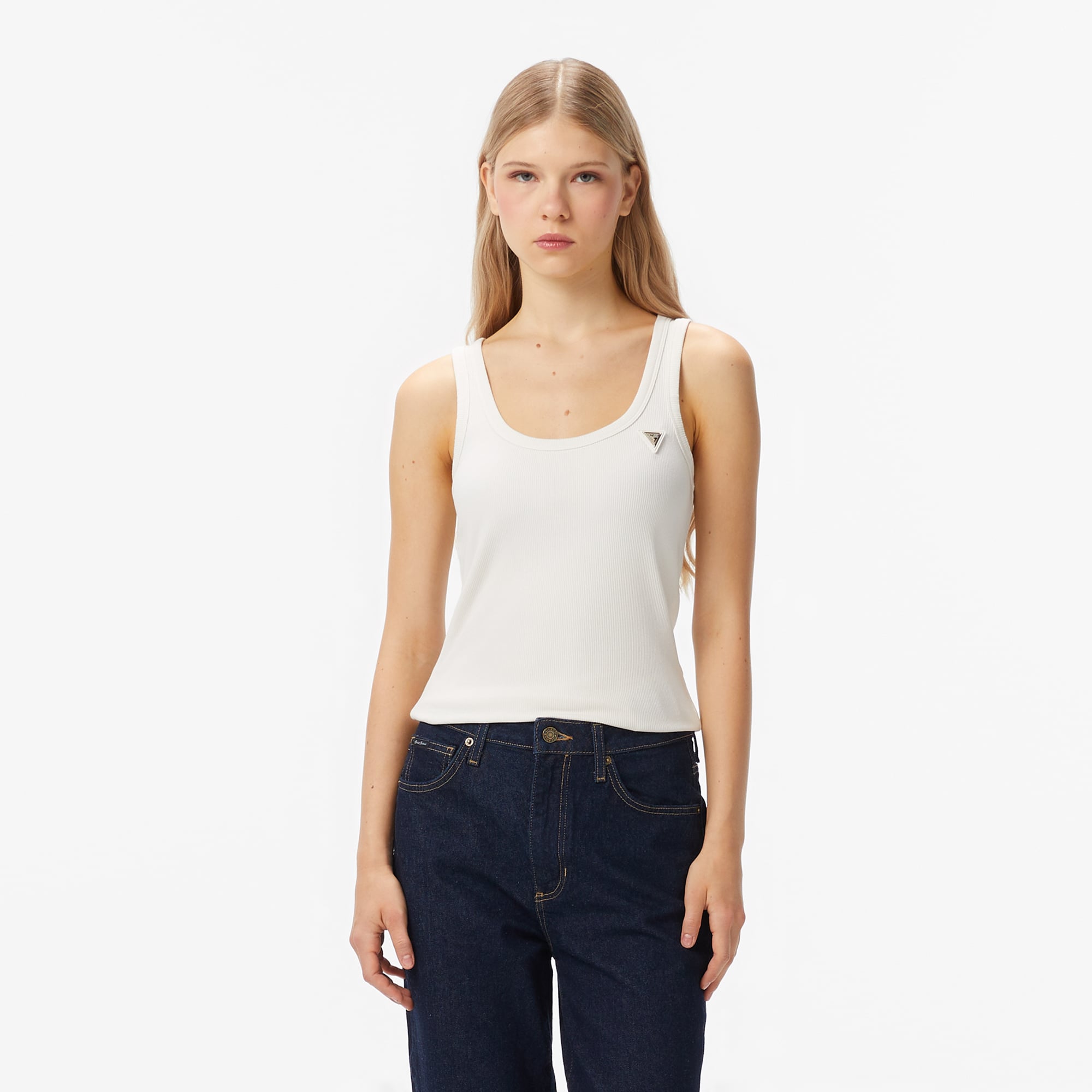  Guess Kadın Beyaz T-Shirt