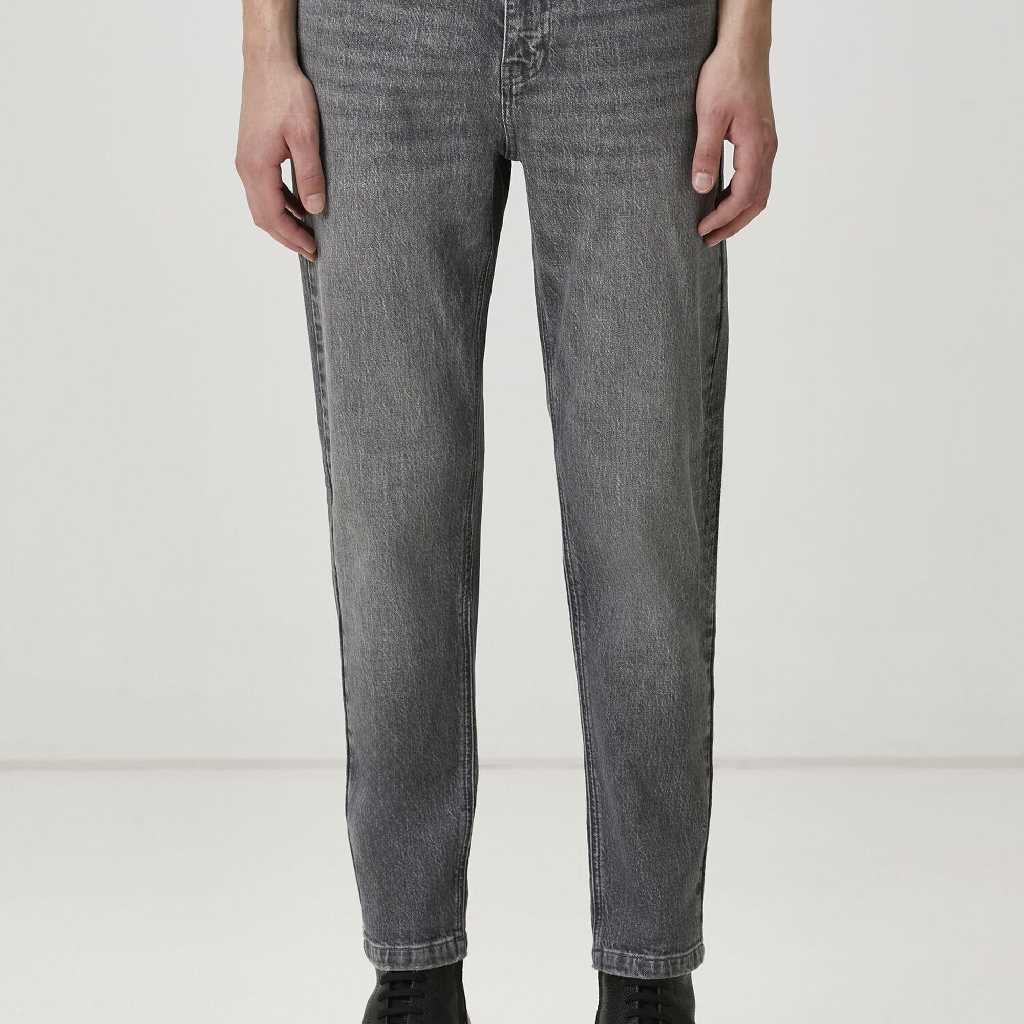 Beymen Club Erkek Gri Yıkamalı Tapered Fit Jean Pantolon