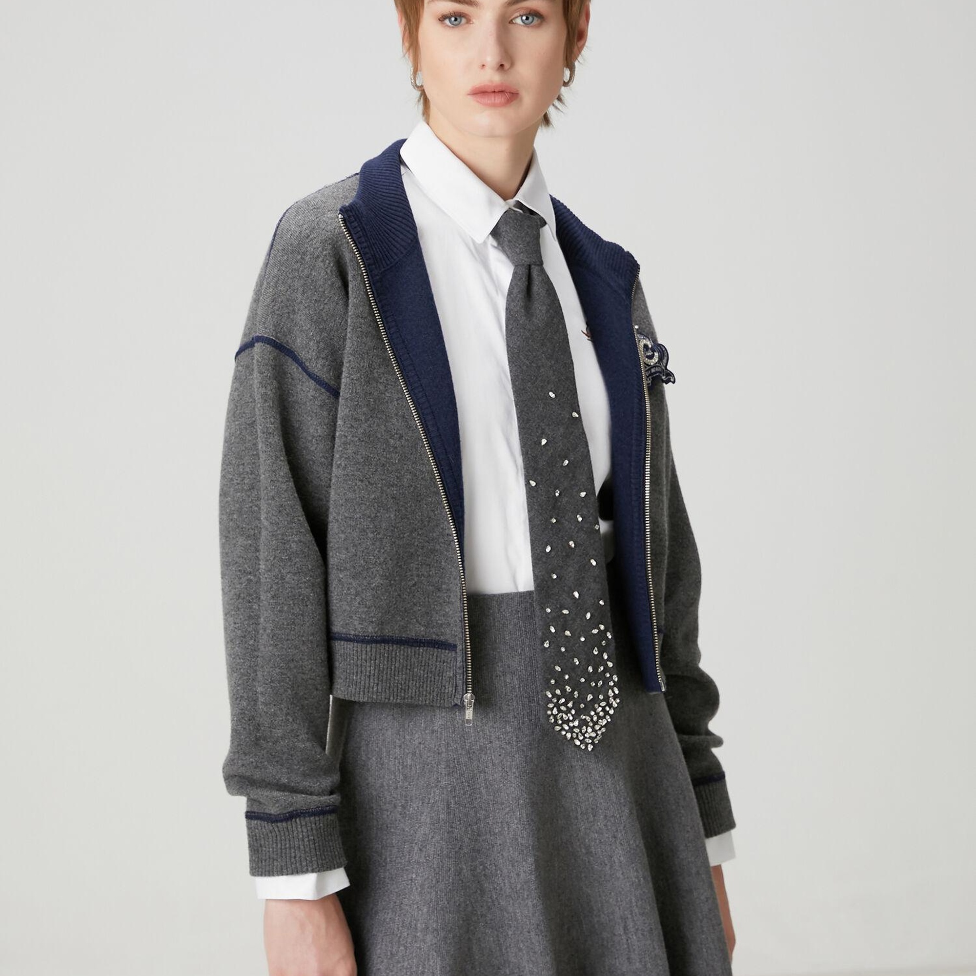 Beymen Club Kadın Gri Lacivert İşlemeli Logolu Hırka