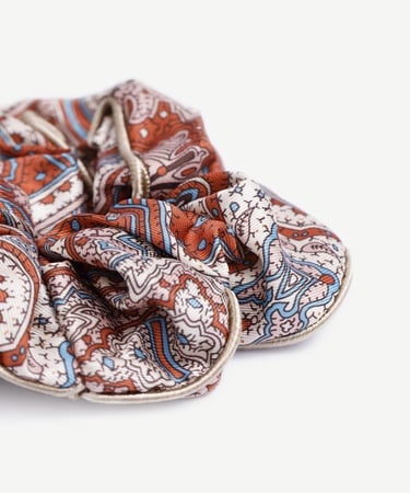  YARGICI Şal Desenli Toka