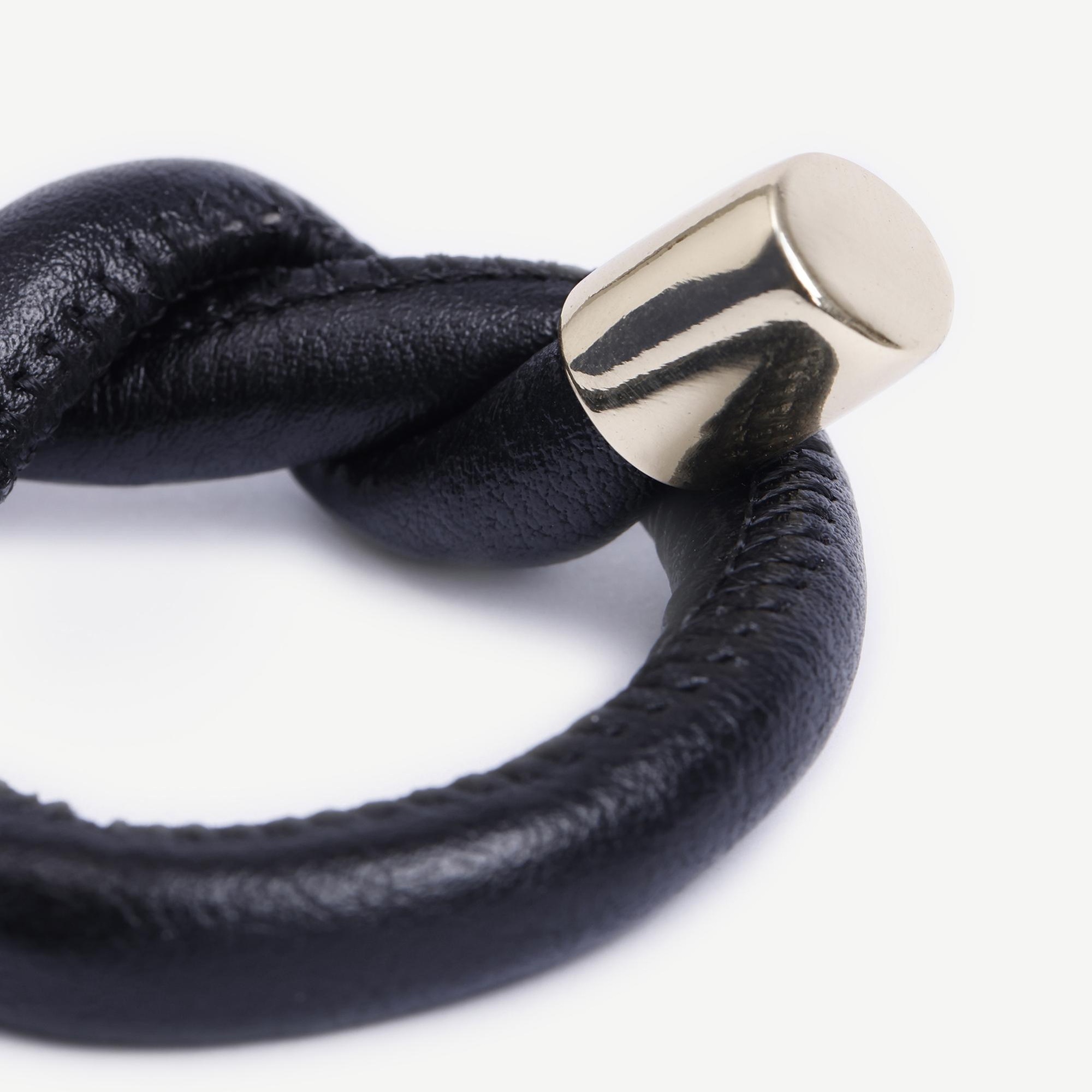 YARGICI Deri Görünümlü Ve Düğüm Formlu Toka