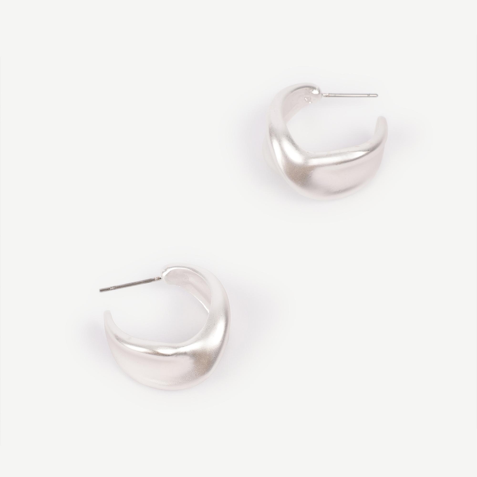 YARGICI Dokulu Asimetrik Halka Küpe