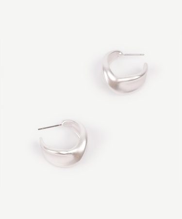  YARGICI Dokulu Asimetrik Halka Küpe