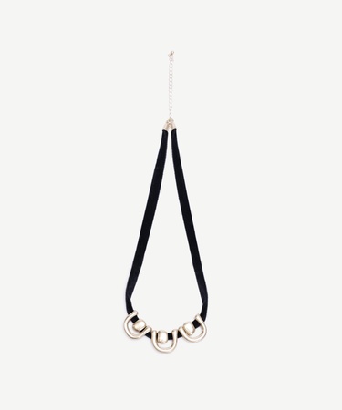  YARGICI Metal Uç Detaylı Siyah Kolye