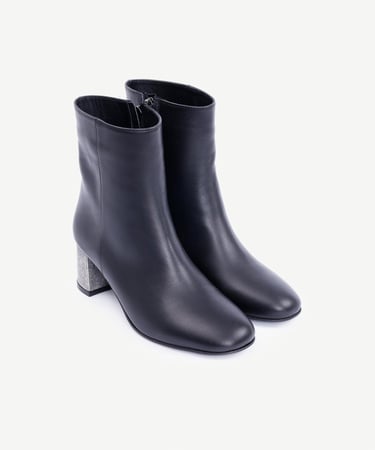  YARGICI Metal Ökçeli Deri Topuklu Bot