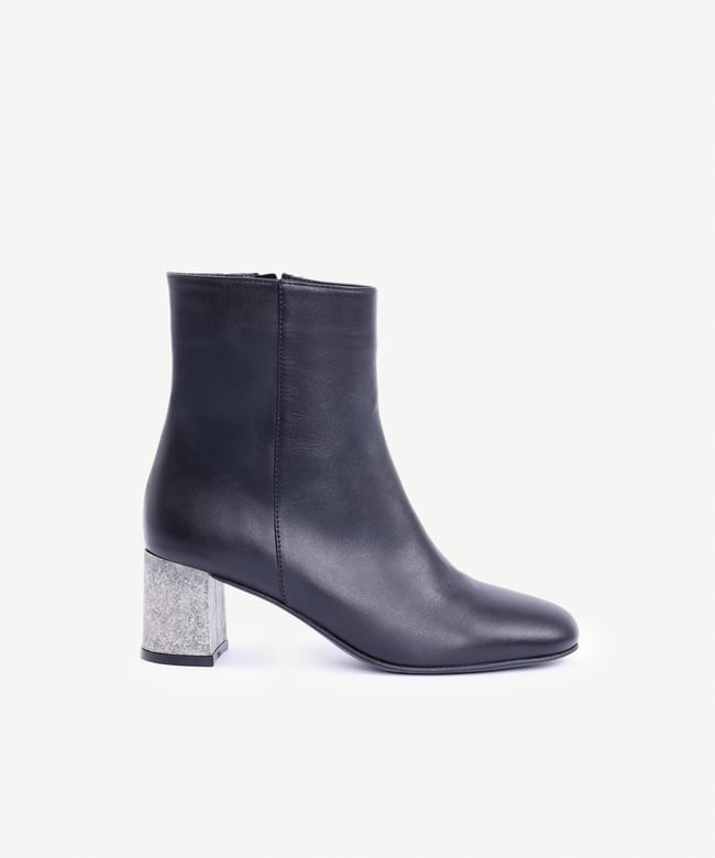  YARGICI Metal Ökçeli Deri Topuklu Bot