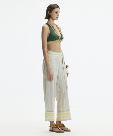  YARGICI KEMERLİ CROPPED BOY PANTOLON