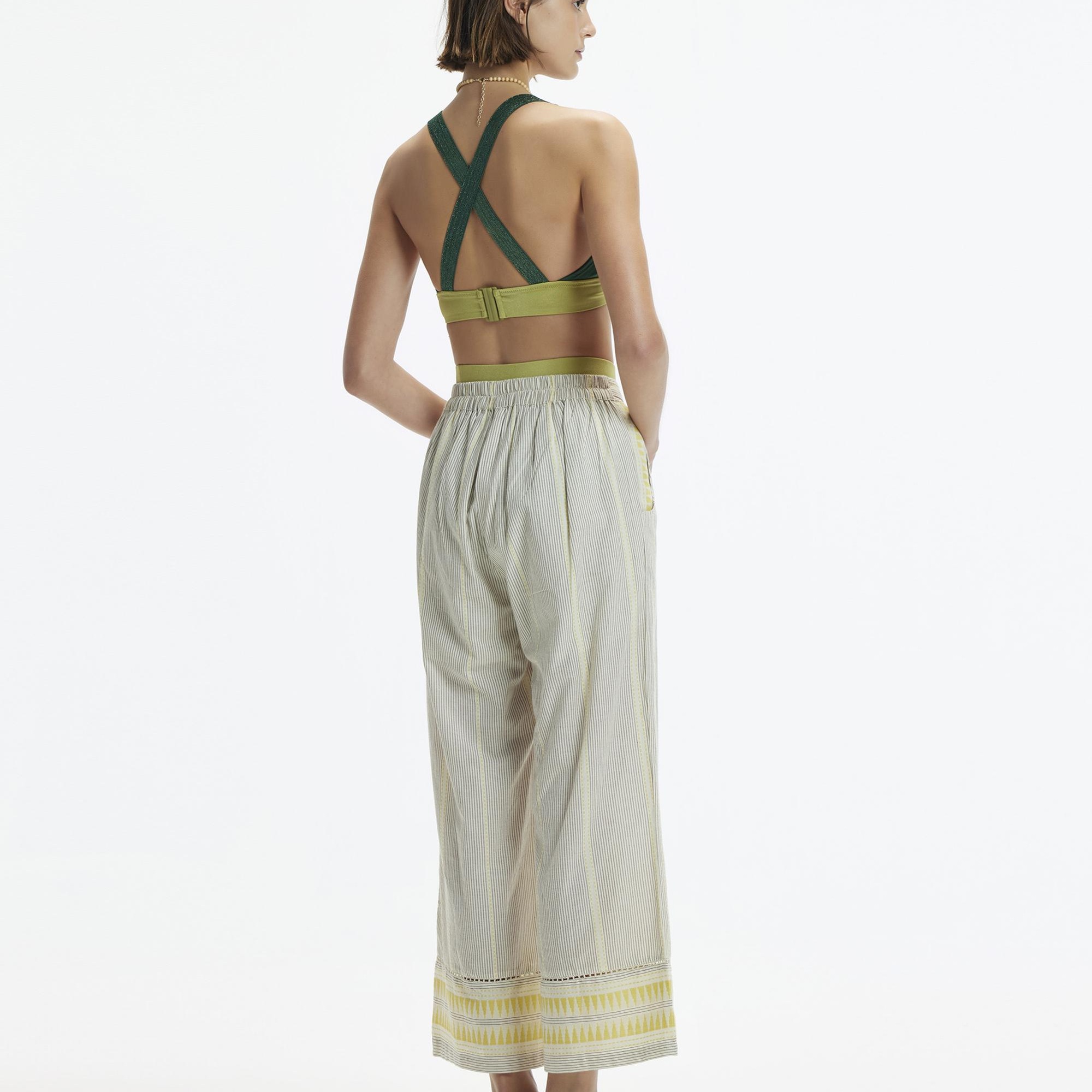 YARGICI KEMERLİ CROPPED BOY PANTOLON