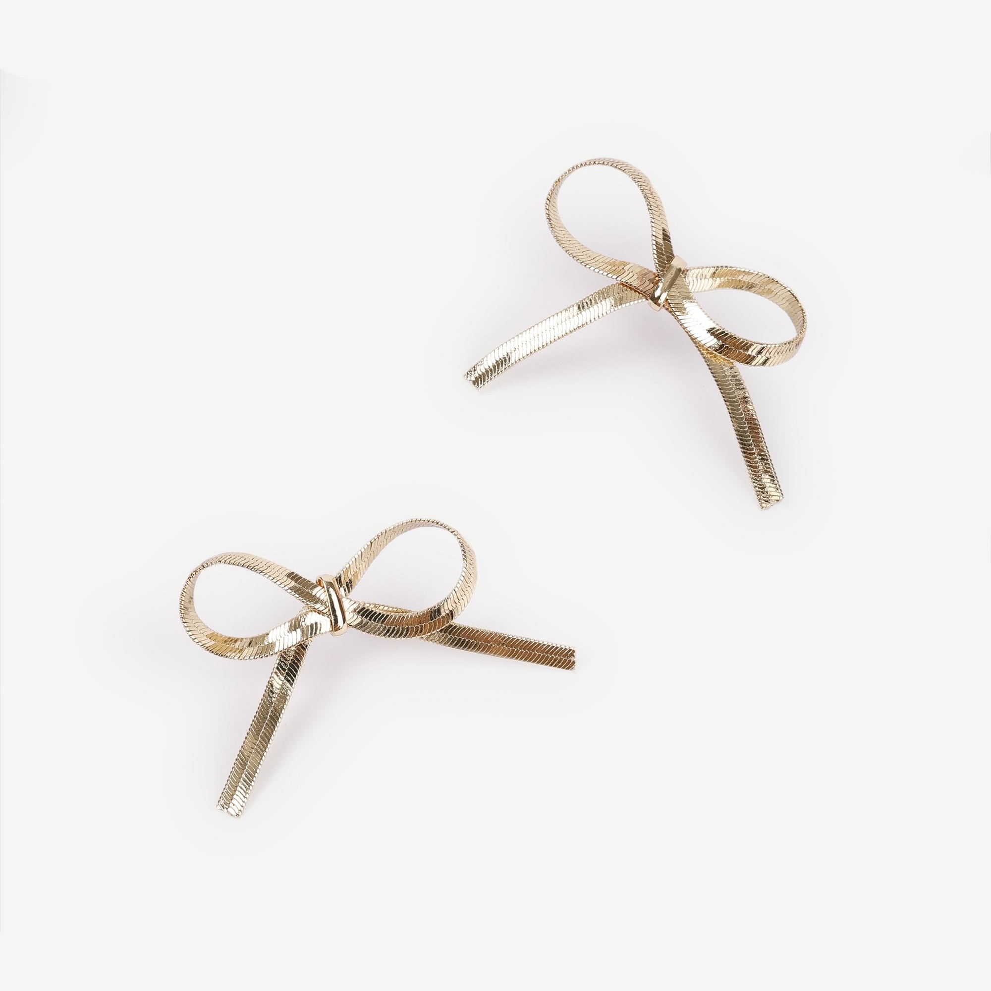 YARGICI Kurdele Figürlü Küpe