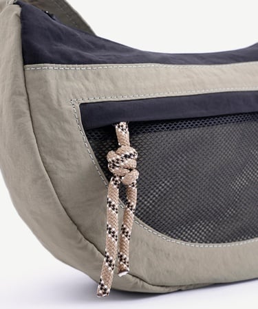  YARGICI File Detaylı Çapraz Çanta