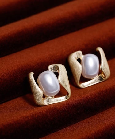  YARGICI Akrilik İnci Detaylı Küpe