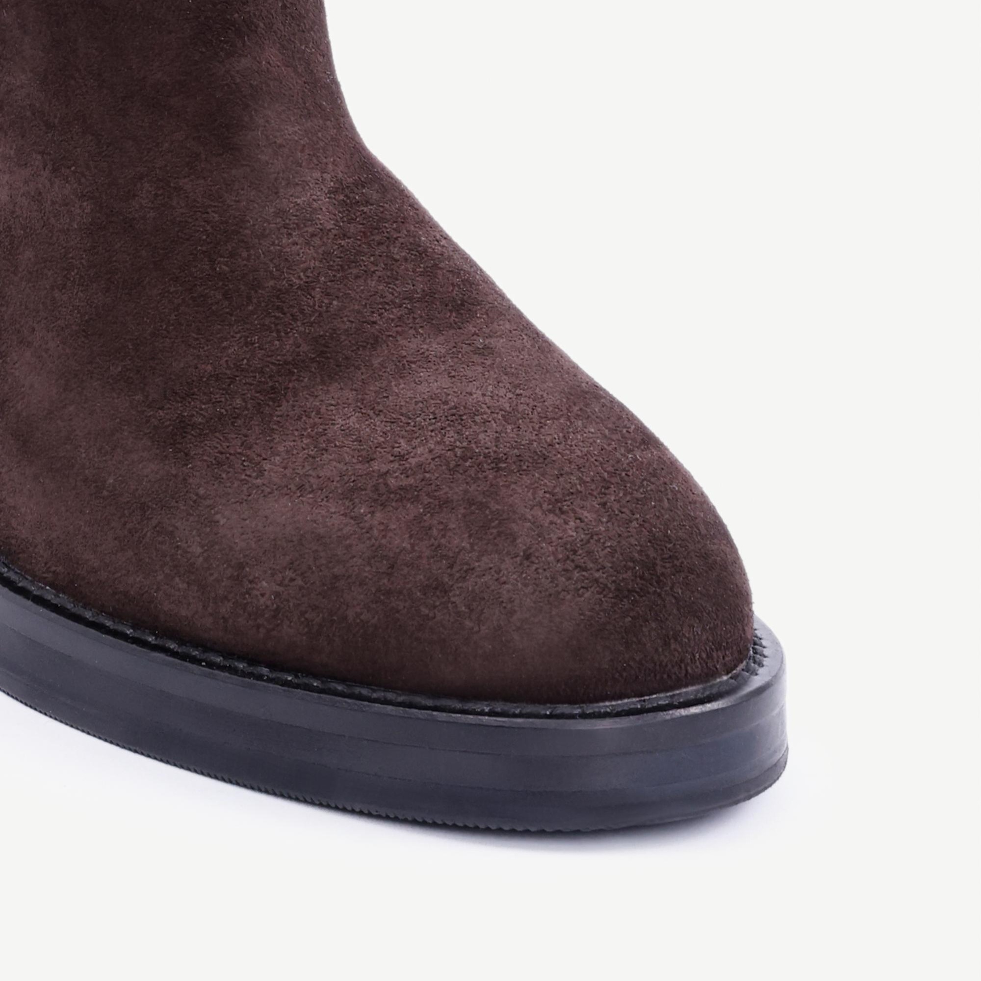 YARGICI Bilekte Atkı Detaylı Deri Çizme