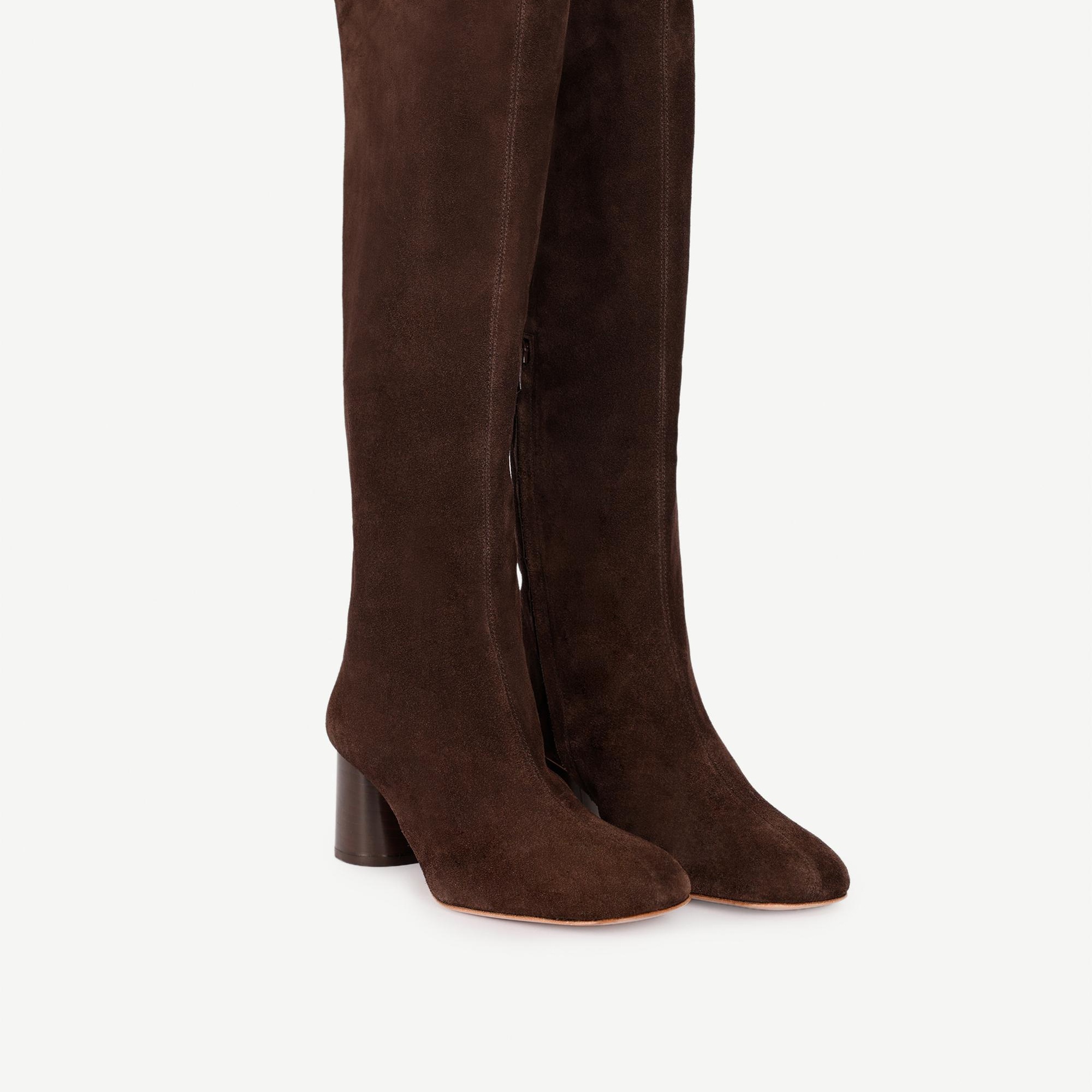 YARGICI Silindir Topuk Detaylı Deri Çizme