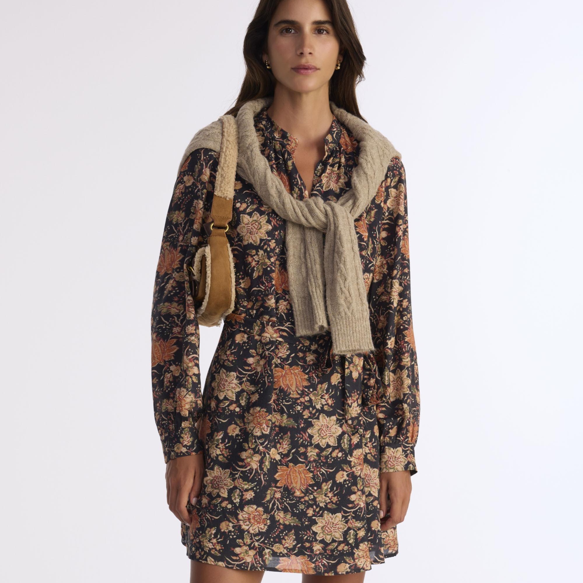 YARGICI Bol Hakim Yaka Uzun Kol Elbise