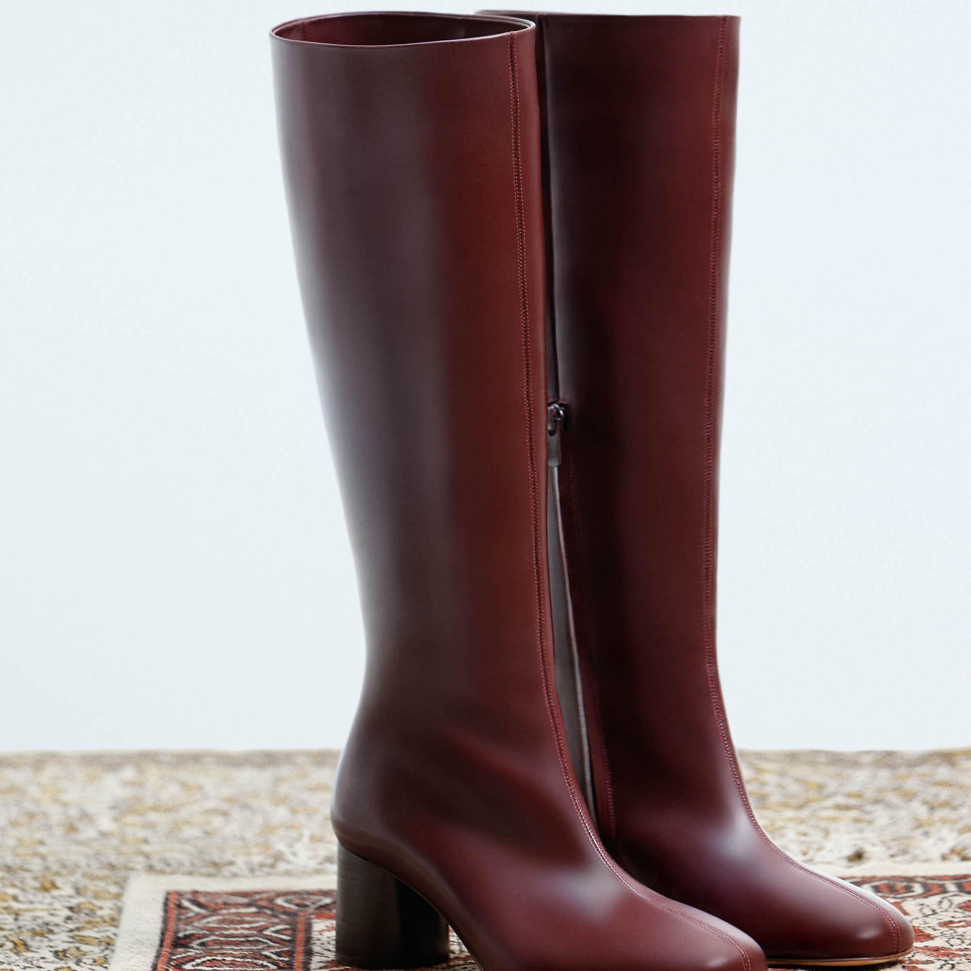 YARGICI Silindir Topuk Detaylı Deri Çizme