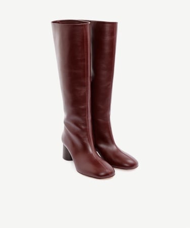  YARGICI Silindir Topuk Detaylı Deri Çizme