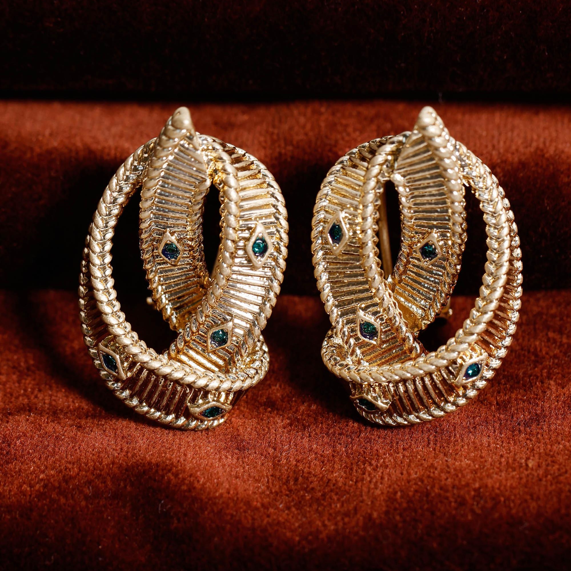 YARGICI Dokulu Gold Küpe