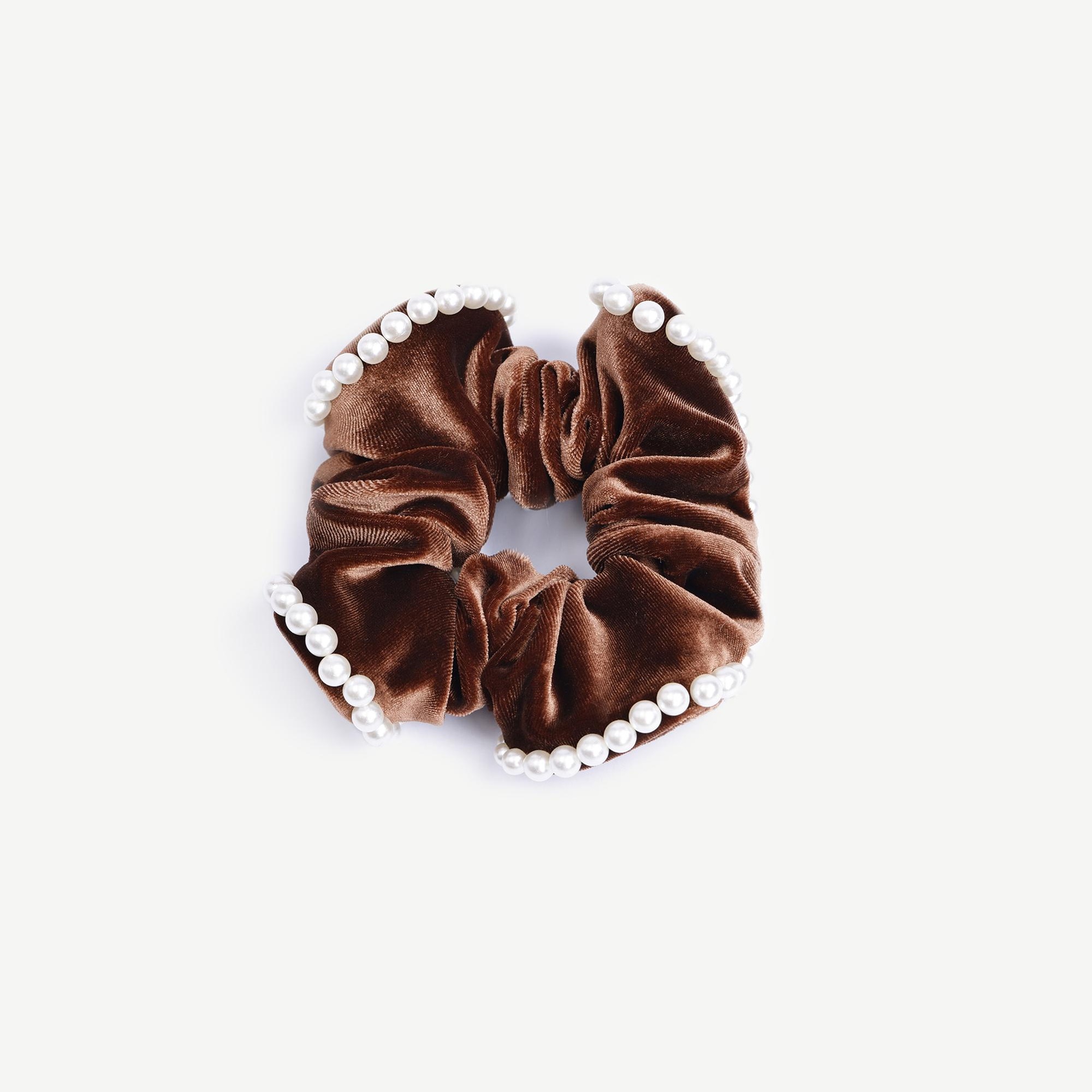 YARGICI Akrilik İnci Detaylı Kadife Toka