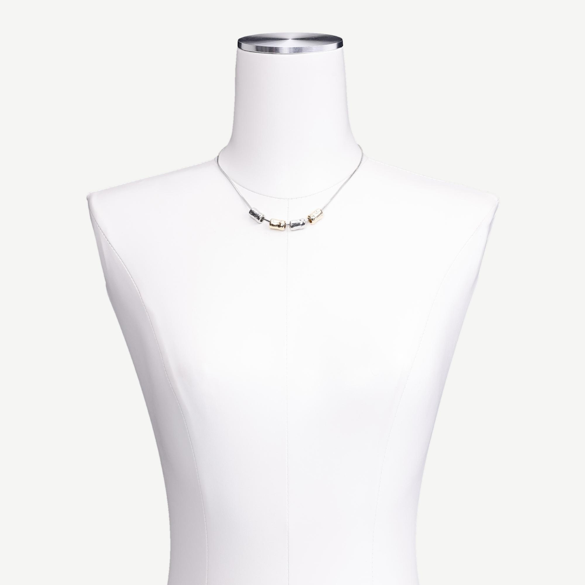 YARGICI İri Metal Boncuklu Kolye