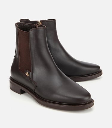  Kadın Deri Kahverengi Lastik Detaylı Bilekte Düz Bot