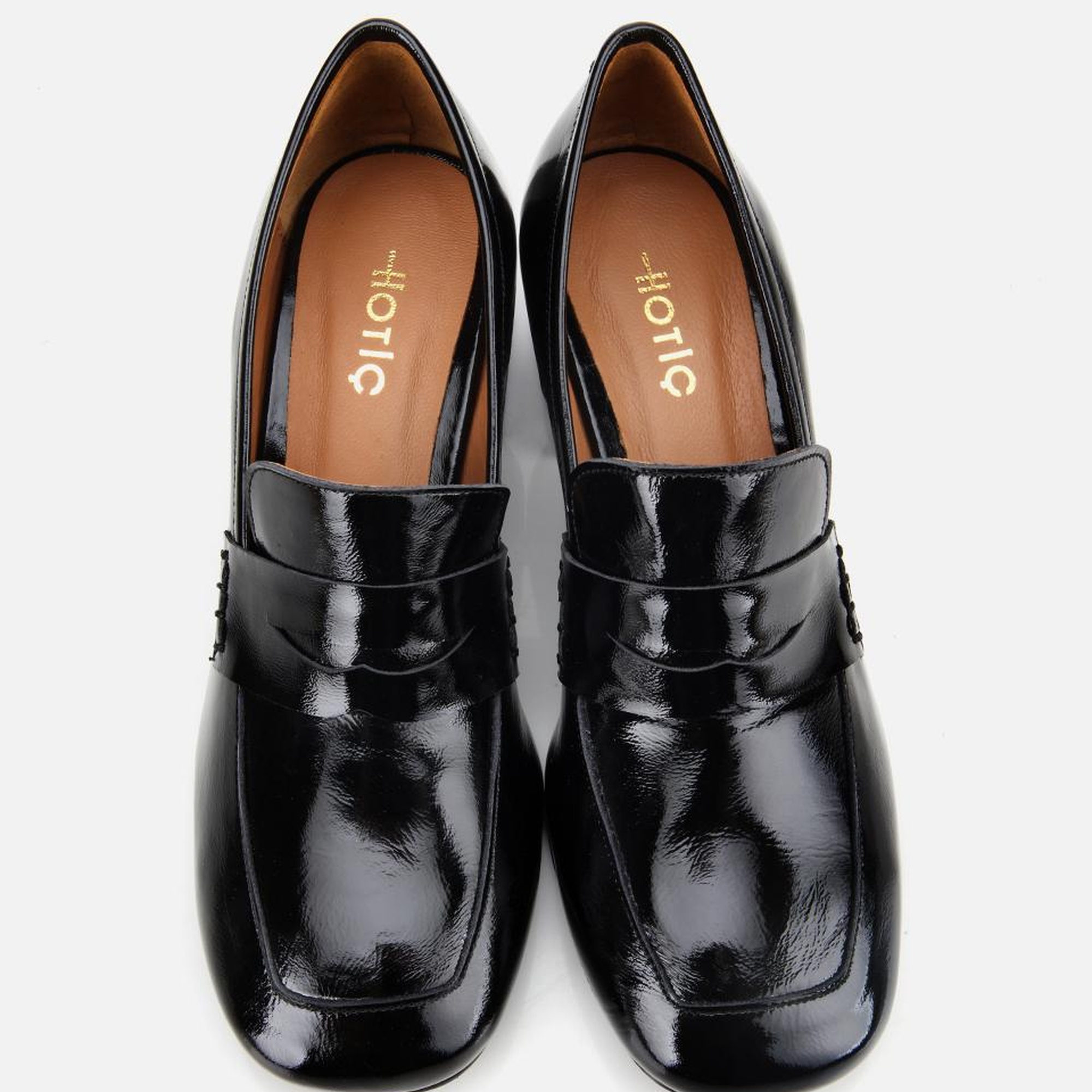 Kadın Rugan Deri Siyah Topuklu Klasik Loafer